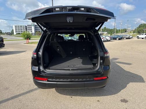 2022 Jeep Grand Cherokee Altitude