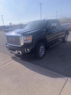 Onyx Black 2017 GMC Sierra 2500 Denali