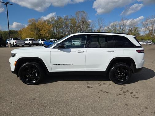 2023 Jeep Grand Cherokee Altitude