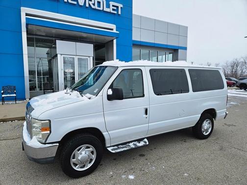 2010 Ford E350 Super Duty XLT