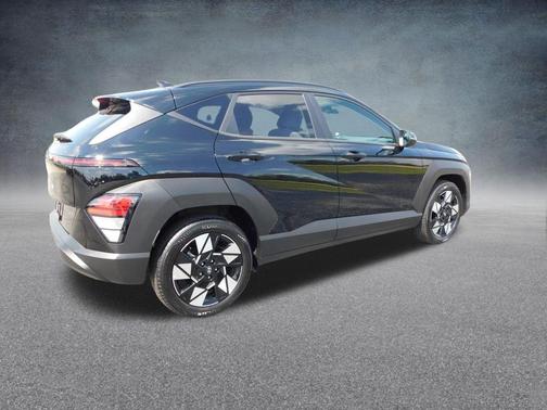 Abyss Black Pearl 2025 Hyundai KONA SEL