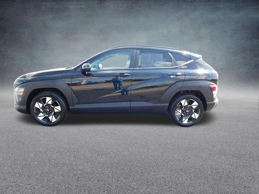 Abyss Black Pearl 2025 Hyundai KONA SEL