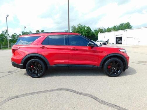 2022 Ford Explorer ST