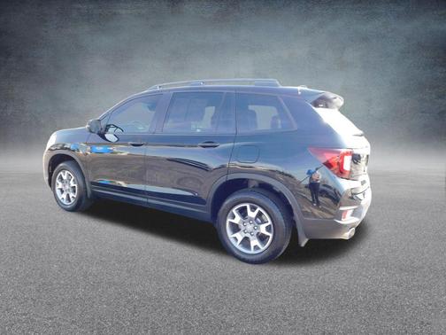 Crystal Black Pearl 2023 Honda Passport TrailSport