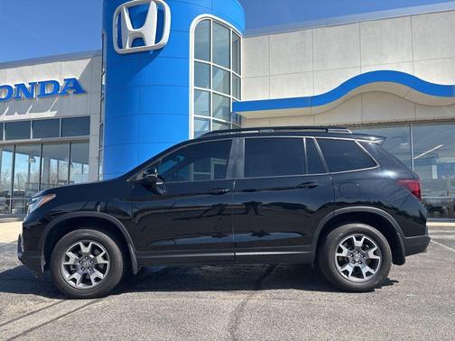 Crystal Black Pearl 2023 Honda Passport TrailSport