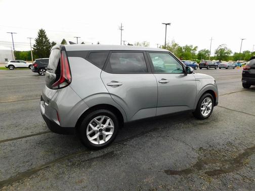 2024 Kia Soul LX