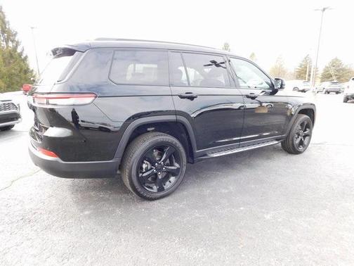2024 Jeep Grand Cherokee L Laredo