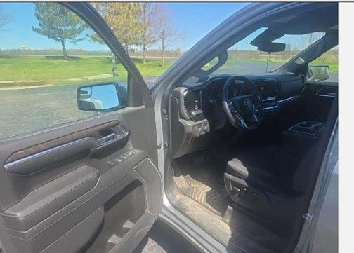 Sterling Gray Metallic 2023 Chevrolet Silverado 1500 LT