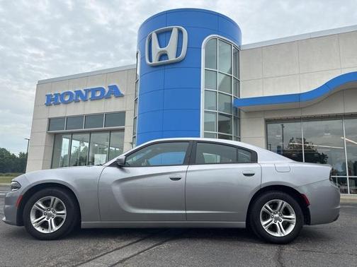 2017 Dodge Charger SE
