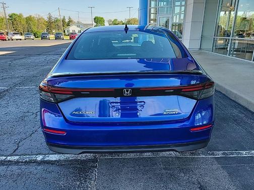 Still Night Pearl 2025 Honda Accord Hybrid Sport