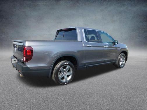 Modern Steel Metallic 2023 Honda Ridgeline RTL-E