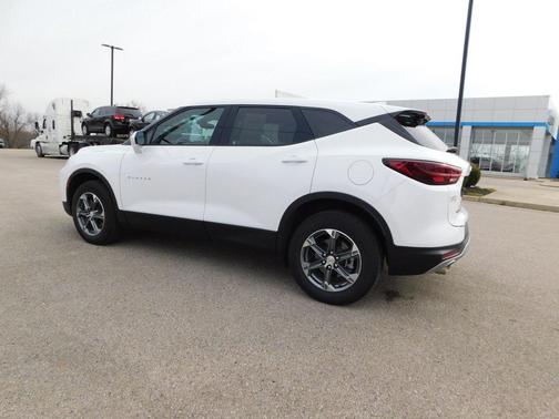 Summit White 2025 Chevrolet Blazer LT