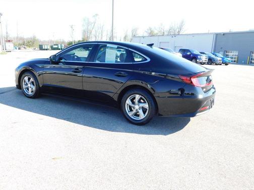 2021 Hyundai SONATA SE