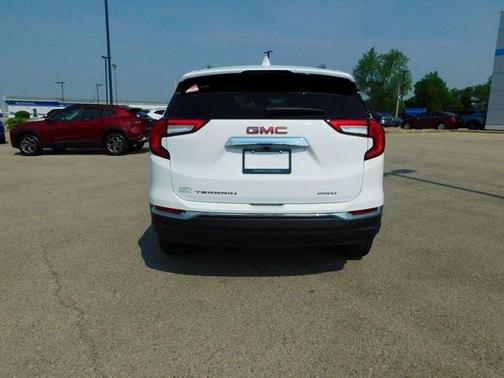 2024 GMC Terrain SLT