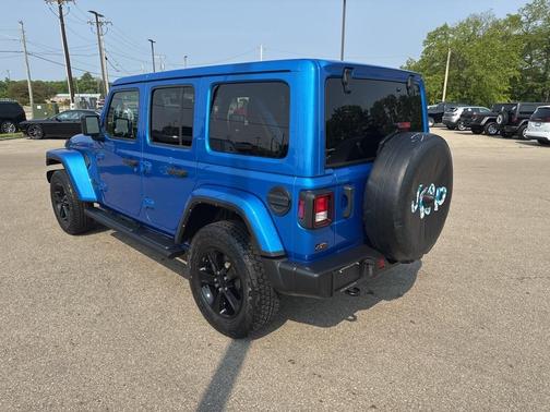 2021 Jeep Wrangler Unlimited Sahara Altitude