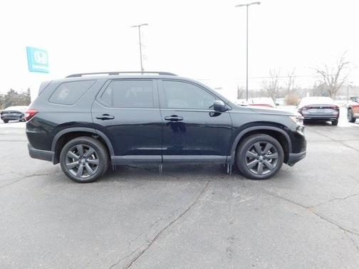 2025 Honda Pilot Sport