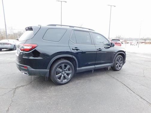 2025 Honda Pilot Sport