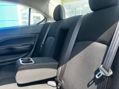 Starlight Silver Metallic 2024 Mitsubishi Mirage G4 ES