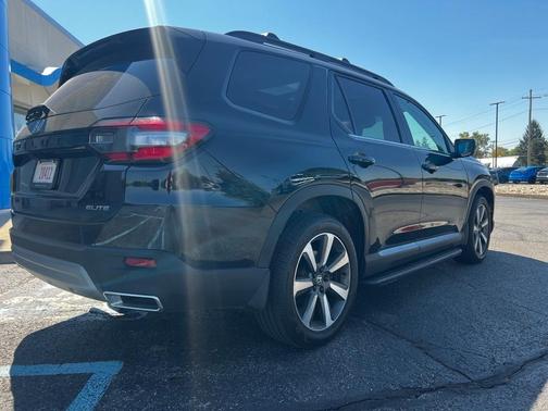2023 Honda Pilot Elite