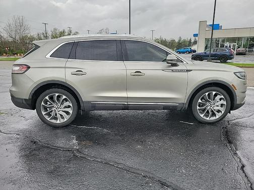 2023 Lincoln Nautilus Reserve
