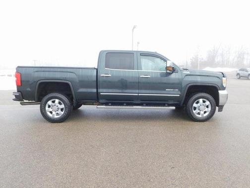 2017 GMC Sierra 2500 SLT