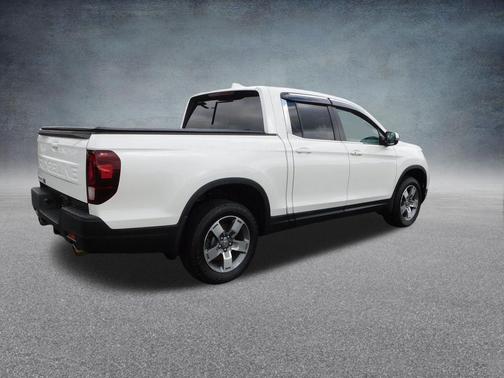 Platinum White Pearl 2025 Honda Ridgeline RTL