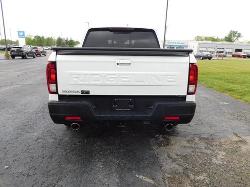 Platinum White Pearl 2025 Honda Ridgeline RTL