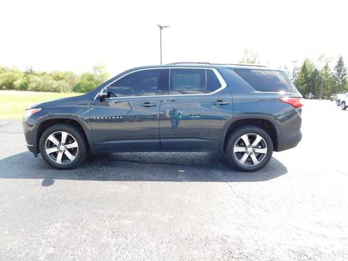 Graphite Metallic 2019 Chevrolet Traverse LT Leather