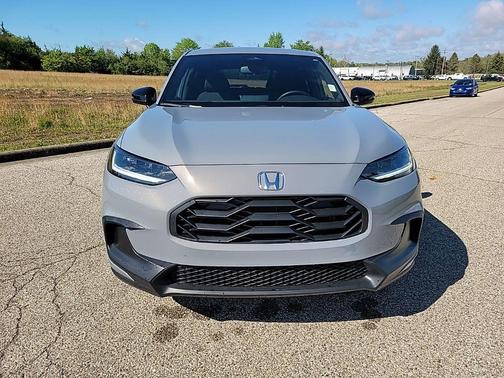 Urban Gray Pearl 2026 Honda HR-V Sport