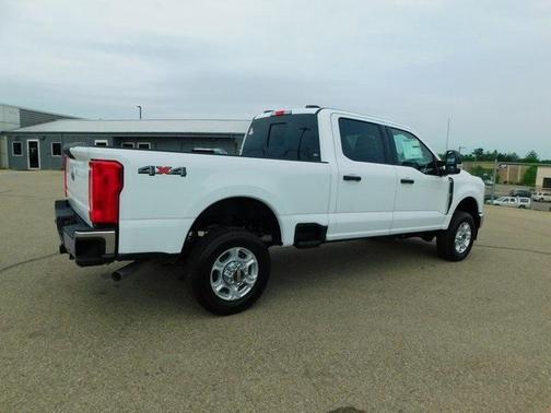 2025 Ford F-350 XLT
