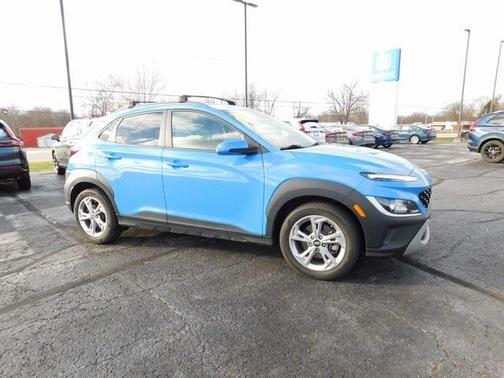 2022 Hyundai KONA SEL