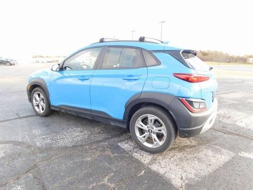 2022 Hyundai KONA SEL