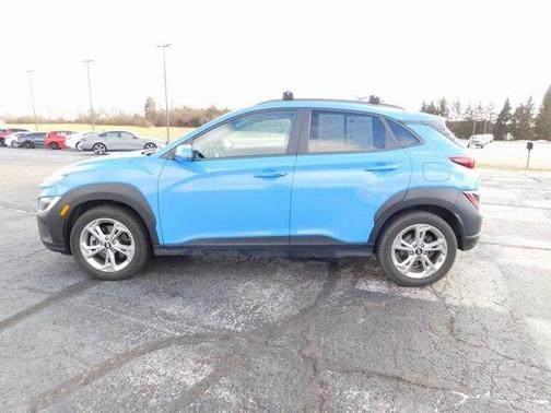 2022 Hyundai KONA SEL