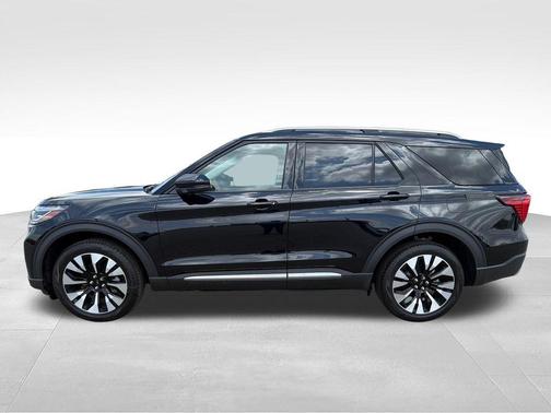 Agate Black Metallic 2026 Ford Explorer Platinum