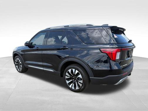 Agate Black Metallic 2026 Ford Explorer Platinum