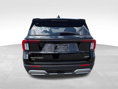 Agate Black Metallic 2026 Ford Explorer Platinum