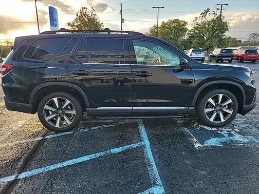 2023 Honda Pilot Elite