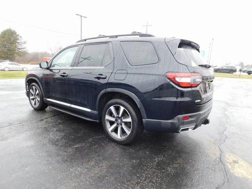 2023 Honda Pilot Elite