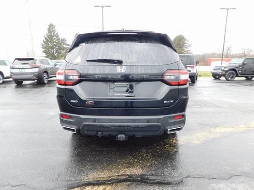2023 Honda Pilot Elite