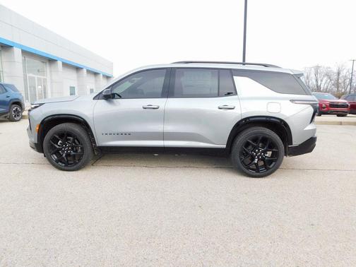 Sterling Gray Metallic 2026 Chevrolet Traverse RS