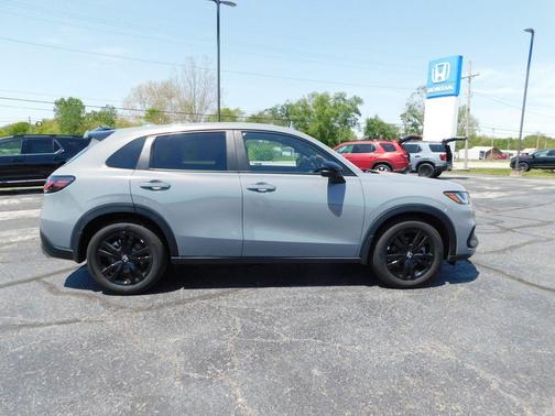 Urban Gray Pearl 2026 Honda HR-V Sport