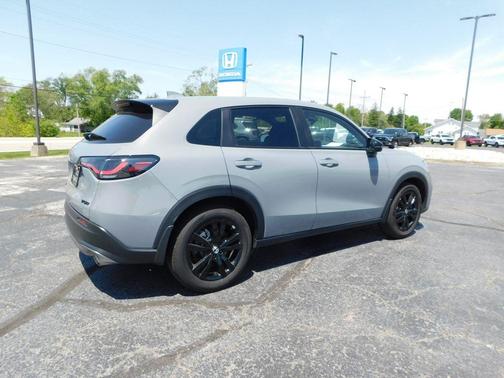 Urban Gray Pearl 2026 Honda HR-V Sport