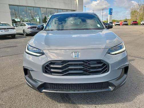 Urban Gray Pearl 2026 Honda HR-V Sport