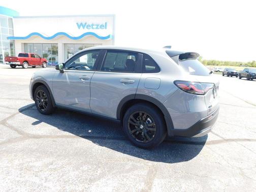 Urban Gray Pearl 2026 Honda HR-V Sport
