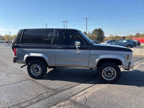 1985 Ford Bronco II Sport