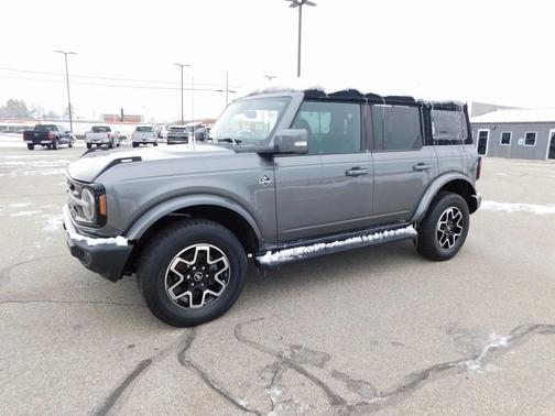 2022 Ford Bronco Outer Banks