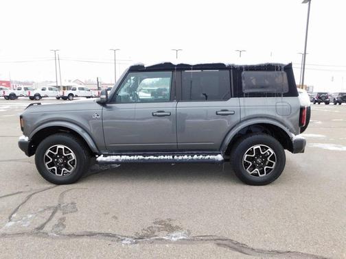 2022 Ford Bronco Outer Banks