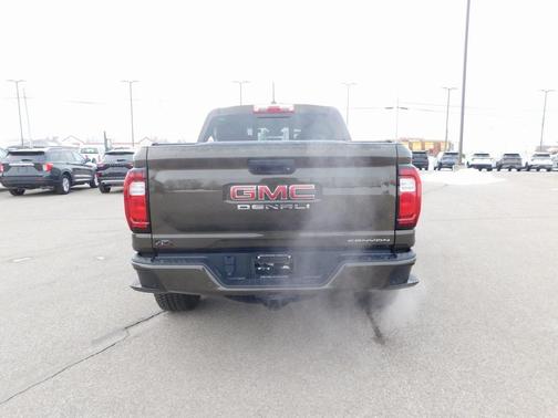 2024 GMC Canyon Denali
