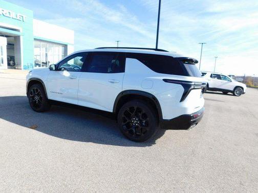 Polar White 2026 Chevrolet Traverse RS