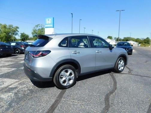 2025 Honda HR-V LX